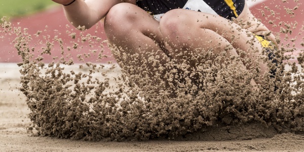 landing in the long jump