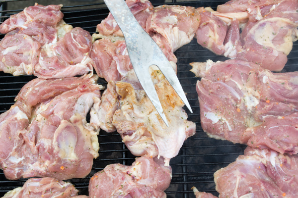 grilling meat