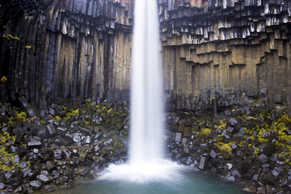 svartifoss waterfall in the skaftafell national
