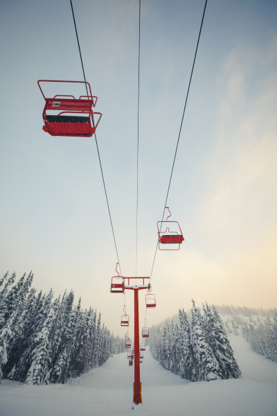 chairlift at manning park ski resort