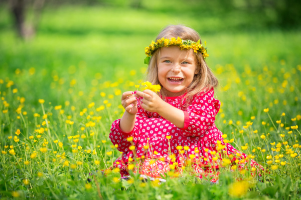 little girl in spring park