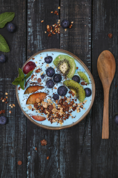 superfood smoothie bowl with chia seeds