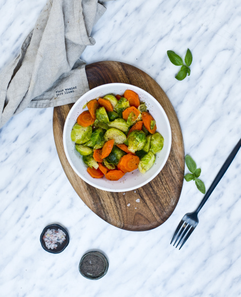 caramelized brussels sprouts with carrots