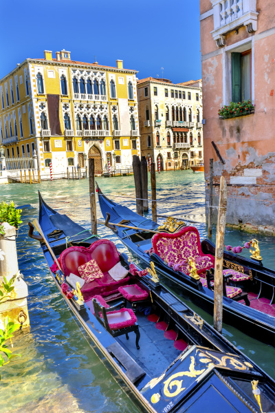 colorful gondolas grand canal buildings