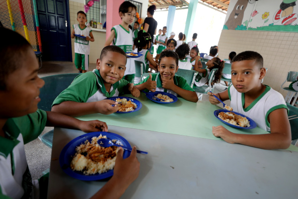 public school food in bahia
