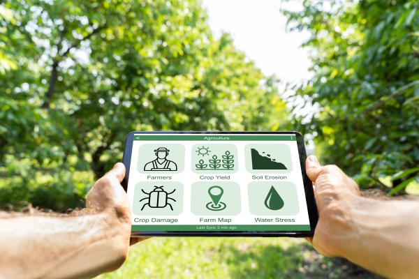 smart farming digital technology agriculture app