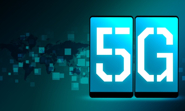 screen phone with 5g network modern