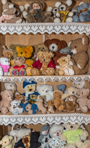 cuddly stuffed bears toy