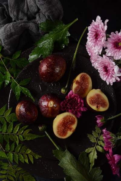 raw fresh fig fruits on dark