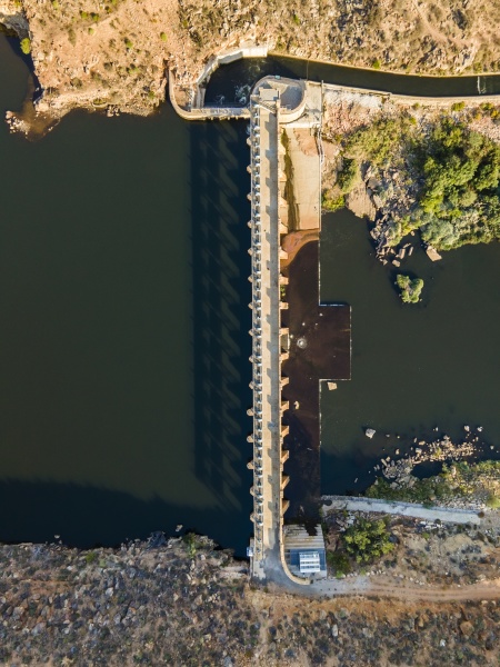 aerial view of bulshoekdam dam wall
