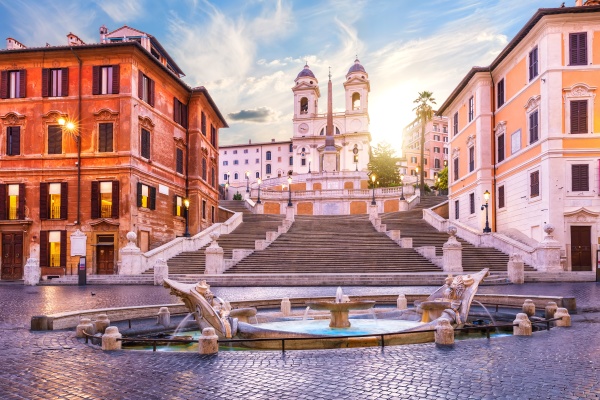 twilight near the spanish steps and
