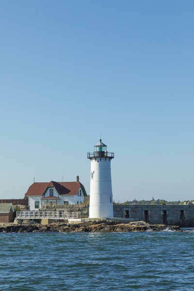 portsmouth harbor lighthouse and fort constitution