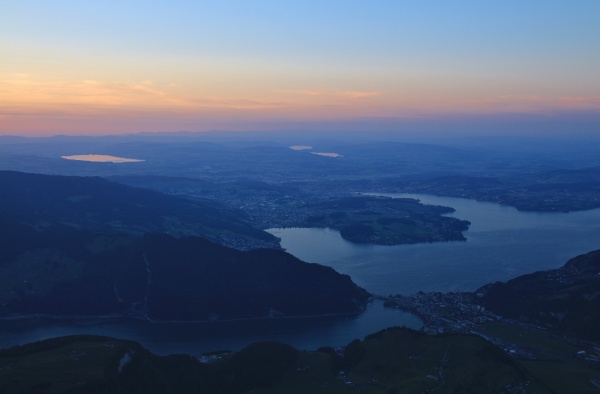 lake vierwaldstattersee and lucerne just before