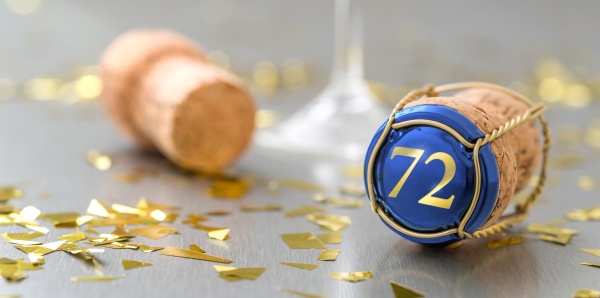 champagne cap with the number 72