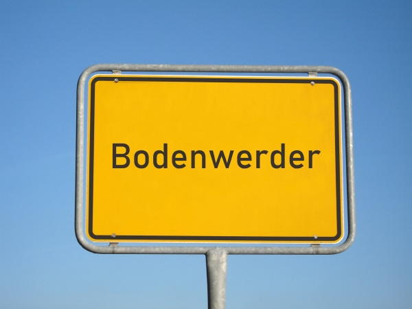 place name sign bodenwerder