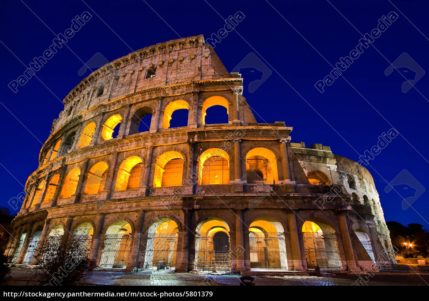 Colosseum Rome Italy Night Royalty Free Image Panthermedia Stock Agency