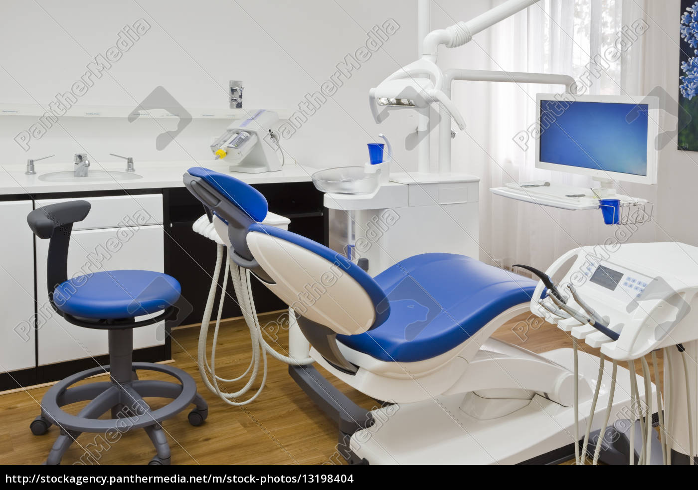 treatment rooms in a dental office royalty free photo 13198404 panthermedia stock agency panthermedia