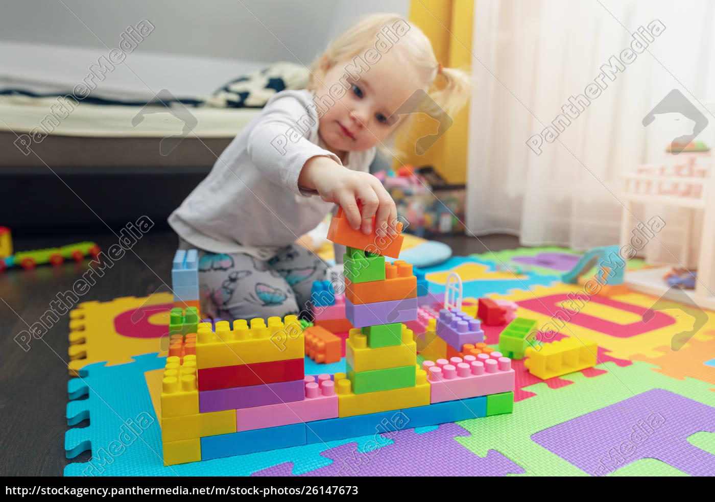 baby girl building blocks