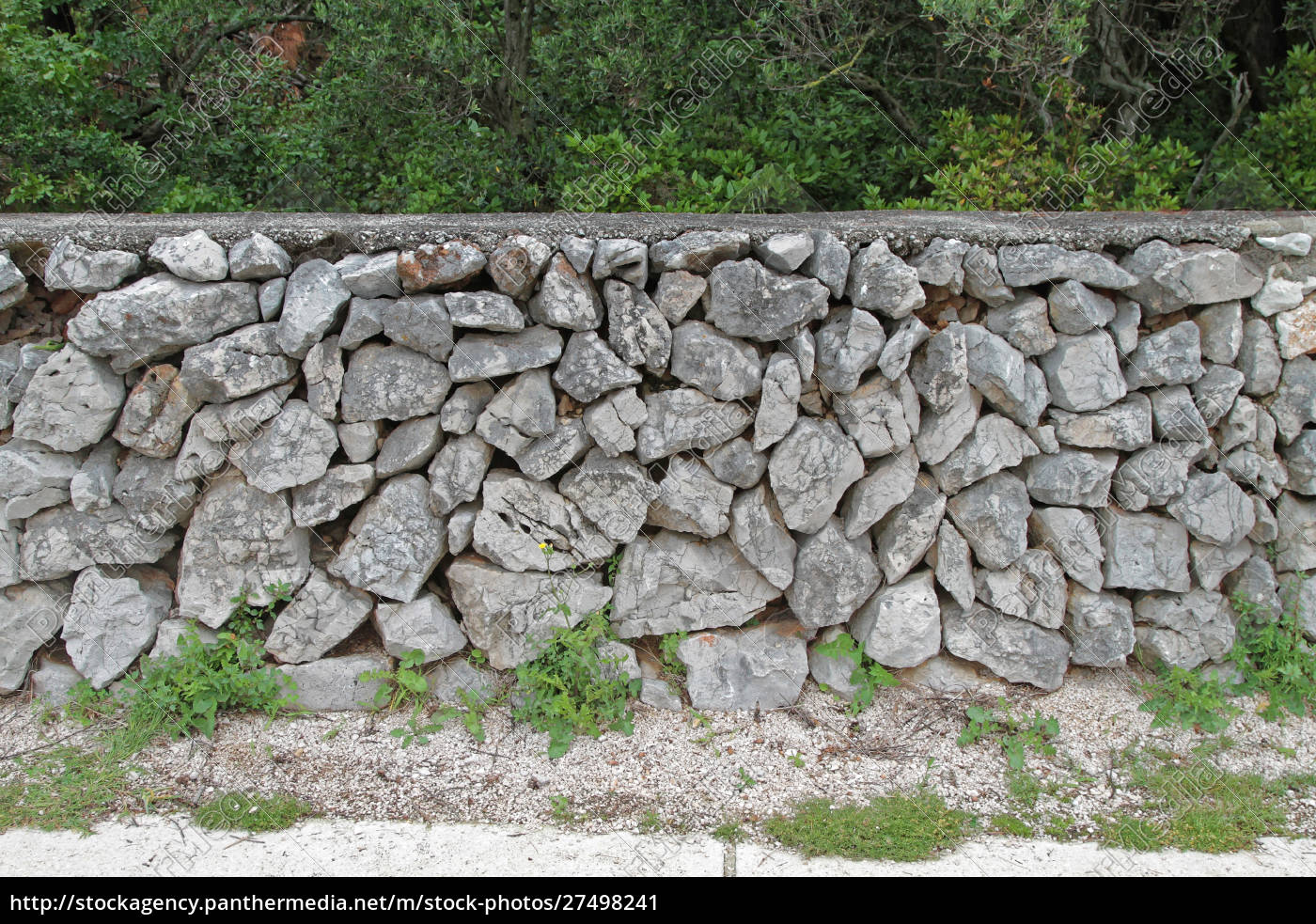 ~rough-stone-wall_27498241_high.jpg
